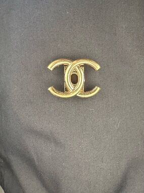 Chanel 24k gold CC turn lock bag parts hardware.